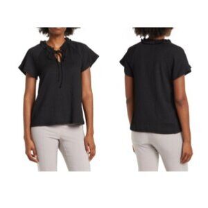 Everleigh Black Pucker Ruffle Neck Short Sleeve Blouse Size Small